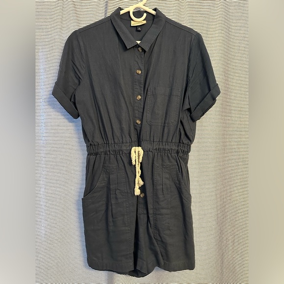 Linen Romper - Picture 2 of 2